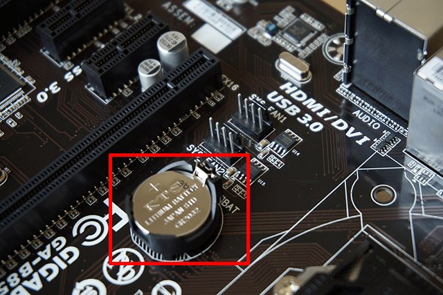主板纽扣电池图片